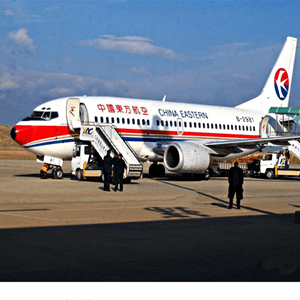 黄山屯溪空运公司航空快运业稳步发展的原因是什么？